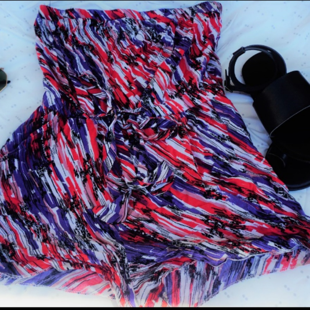 cute forever 21 artistic romper size medium